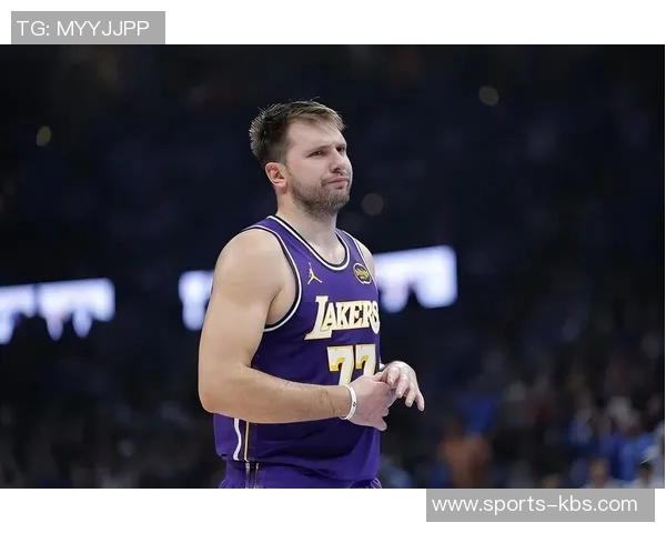 NBA赛季精彩回顾东契奇助湖人轻取76人勇士遭公牛逆袭开拓者力战灰熊展现韧性