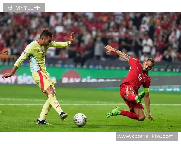 弗里克巧妙应对前锋选择难题费兰与莱万谁能赢得首发机会