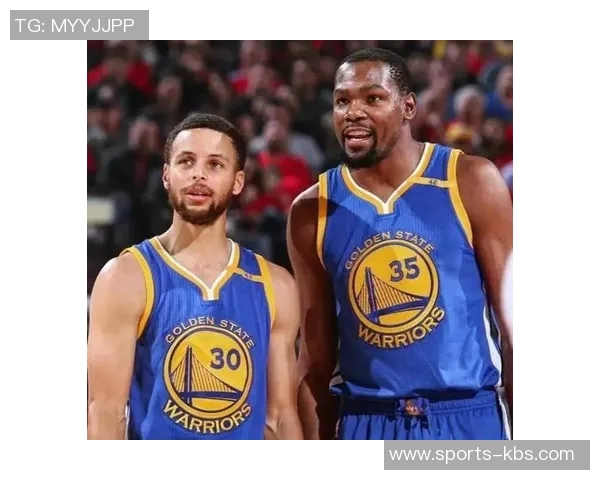 哈登分享职业生涯的坚持与挑战:与詹姆斯杜兰特库里同台竞技的艰辛 哈登分享职业生涯的坚持与挑战:与詹姆斯杜兰特库里同台竞技的艰辛